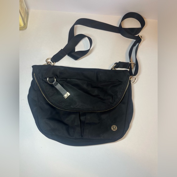 lululemon athletica Black All Night Festival Crossbody Bag - Picture 4 of 11